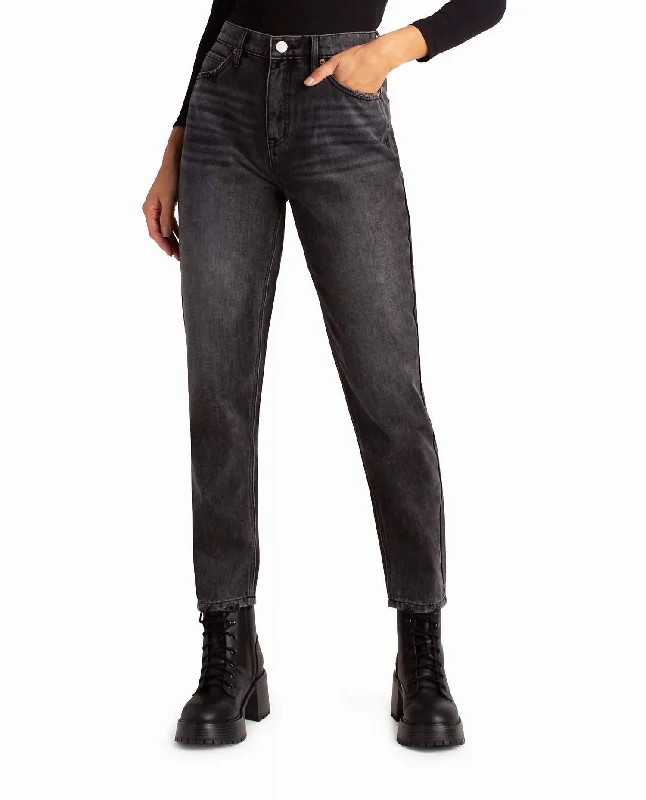 Harlem High Rise Tapered Jean In Black Women's Online Clothing Boutique